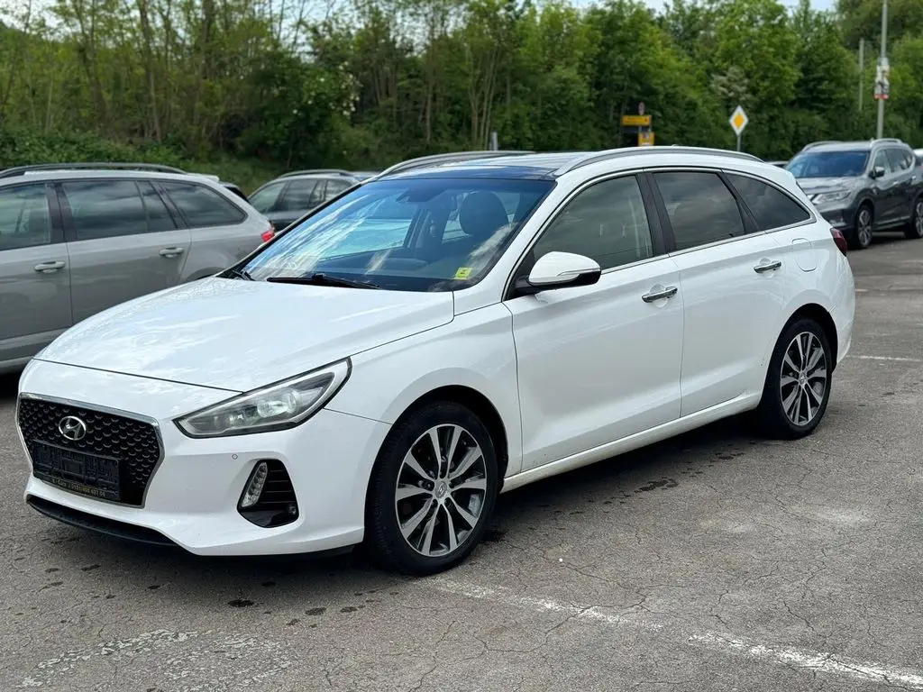 Photo 1 : Hyundai I30 2017 Diesel