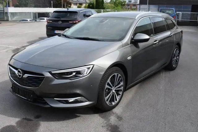 Photo 1 : Opel Insignia 2018 Essence