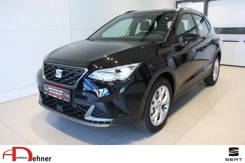 Photo 1 : Seat Arona 2024 Essence