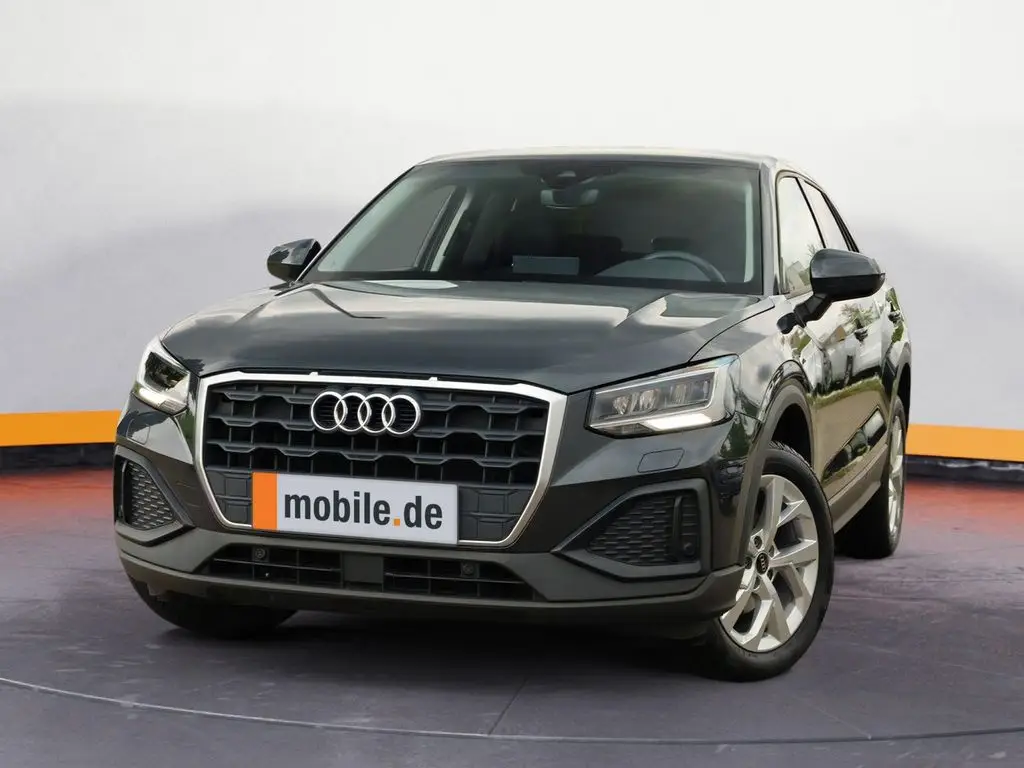 Photo 1 : Audi Q2 2021 Essence