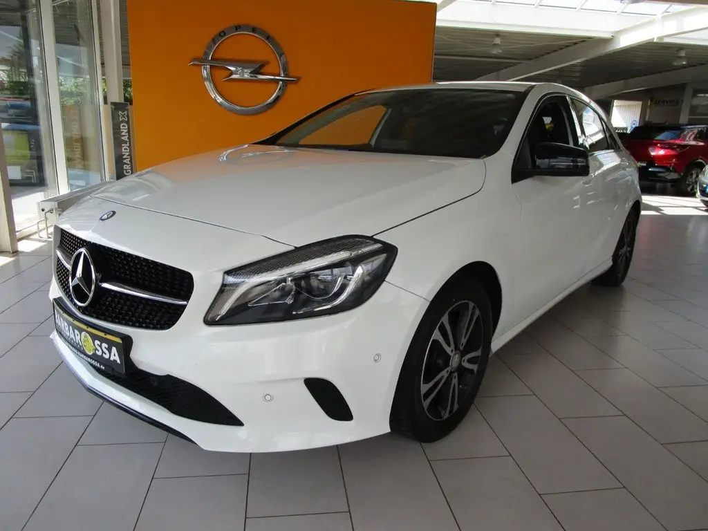 Photo 1 : Mercedes-benz Classe A 2016 Petrol