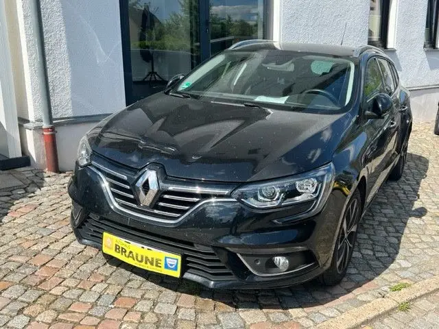 Photo 1 : Renault Megane 2019 Essence