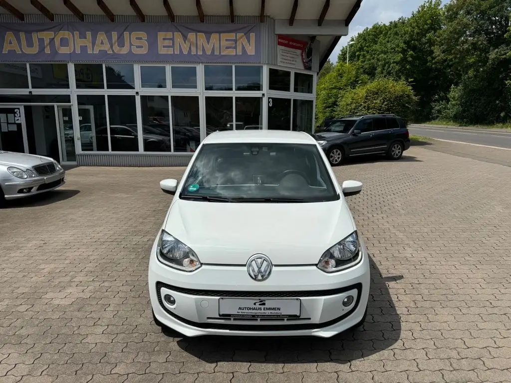 Photo 1 : Volkswagen Up! 2016 Petrol