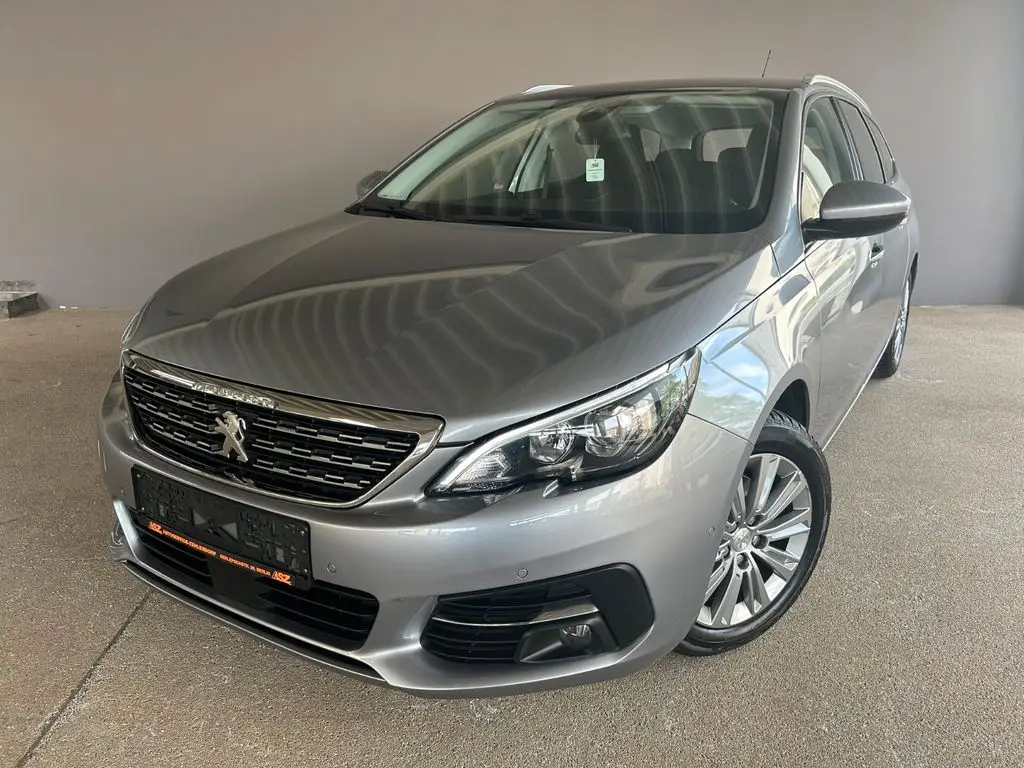 Photo 1 : Peugeot 308 2019 Petrol