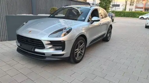 Photo 1 : Porsche Macan 2019 Essence