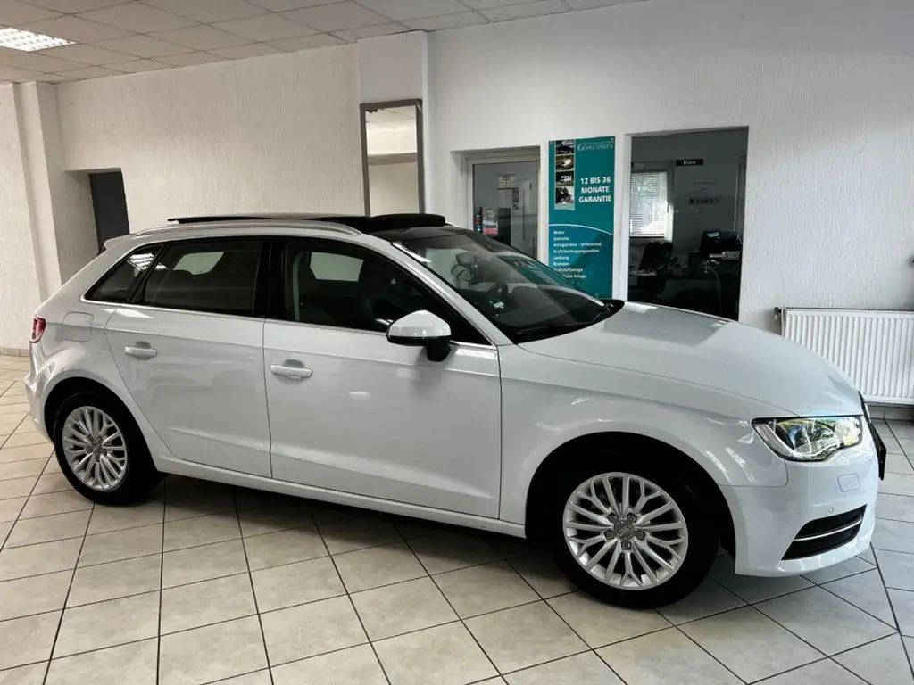 Photo 1 : Audi A3 2015 Petrol