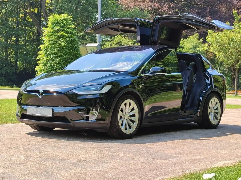 Photo 1 : Tesla Model X 2019 Non renseigné