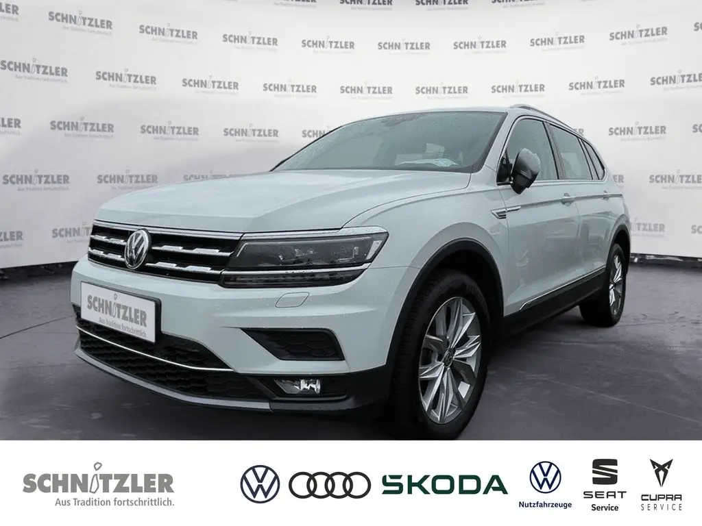 Photo 1 : Volkswagen Tiguan 2021 Essence