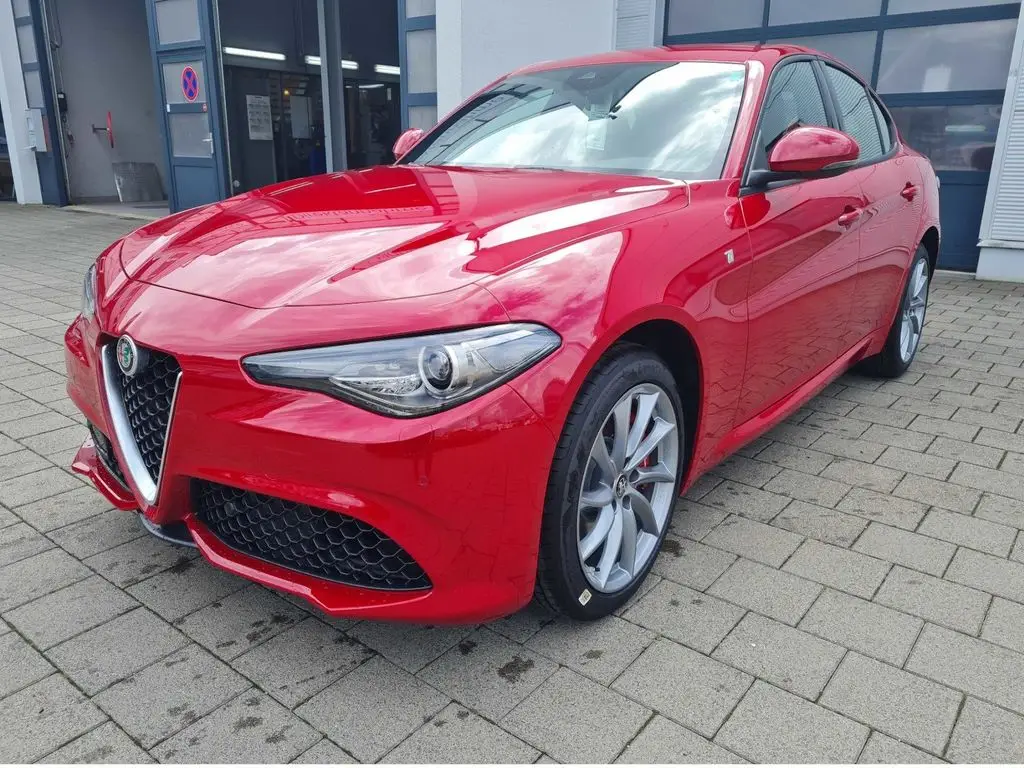 Photo 1 : Alfa Romeo Giulia 2022 Petrol