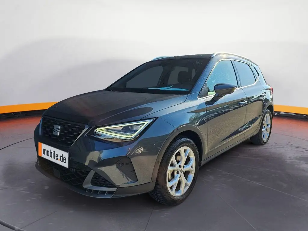 Photo 1 : Seat Arona 2023 Petrol