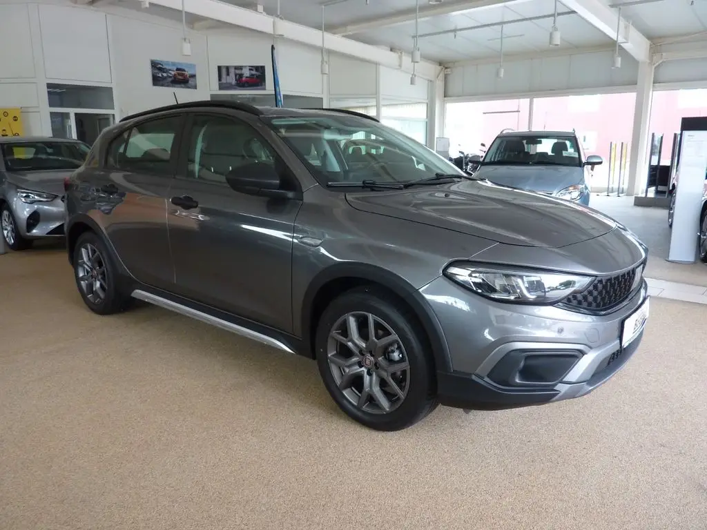 Photo 1 : Fiat Tipo 2021 Essence