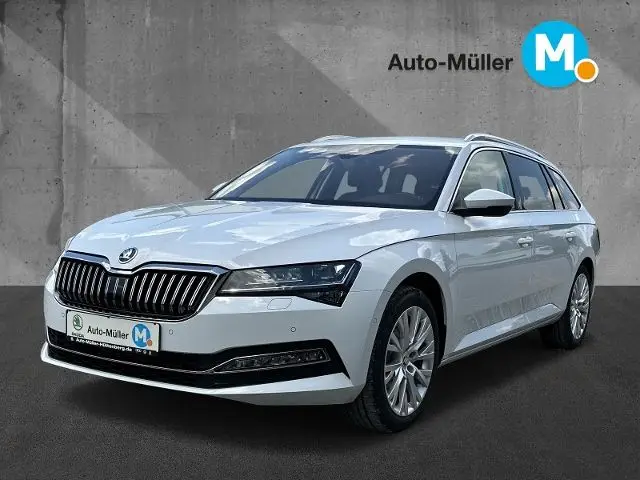 Photo 1 : Skoda Superb 2023 Essence