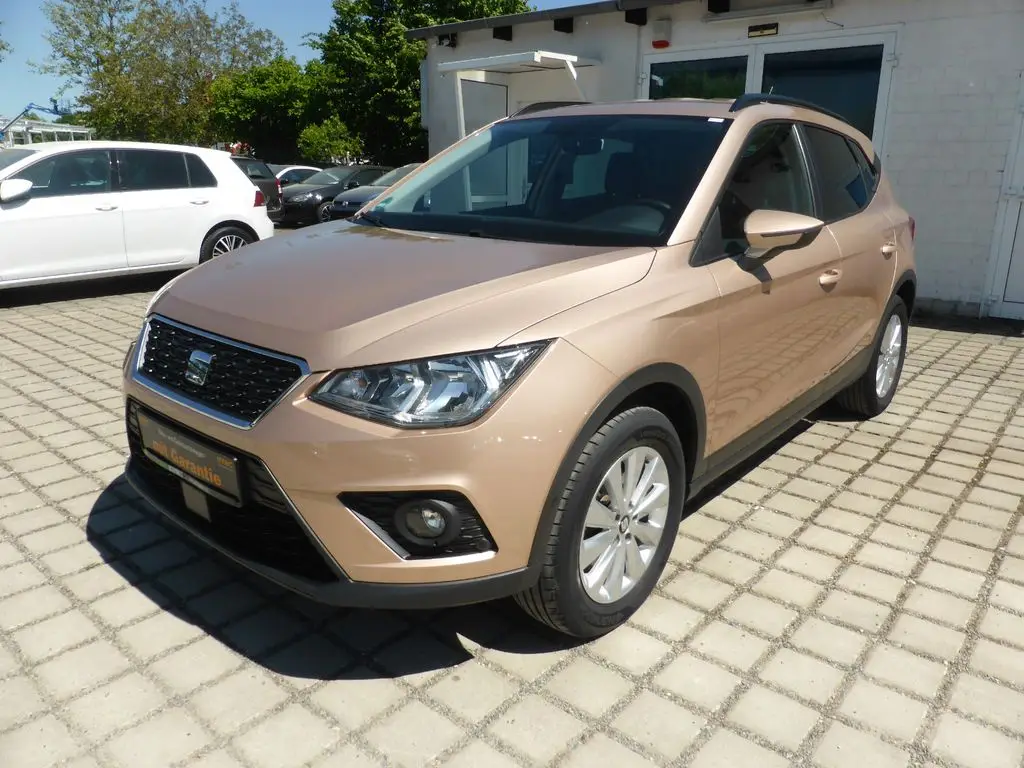 Photo 1 : Seat Arona 2018 Essence