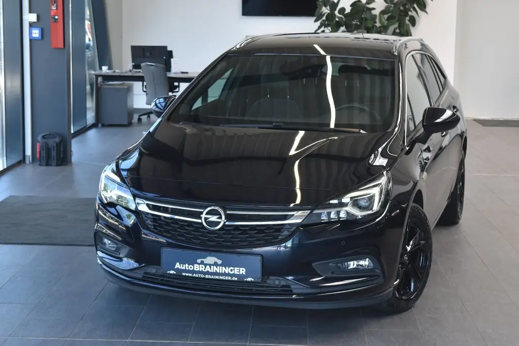 Photo 1 : Opel Astra 2019 Diesel