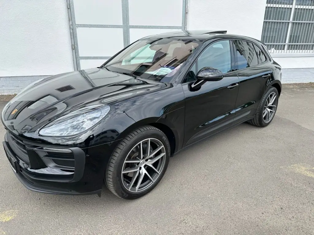 Photo 1 : Porsche Macan 2023 Essence