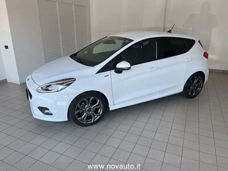 Photo 1 : Ford Fiesta 2021 Others