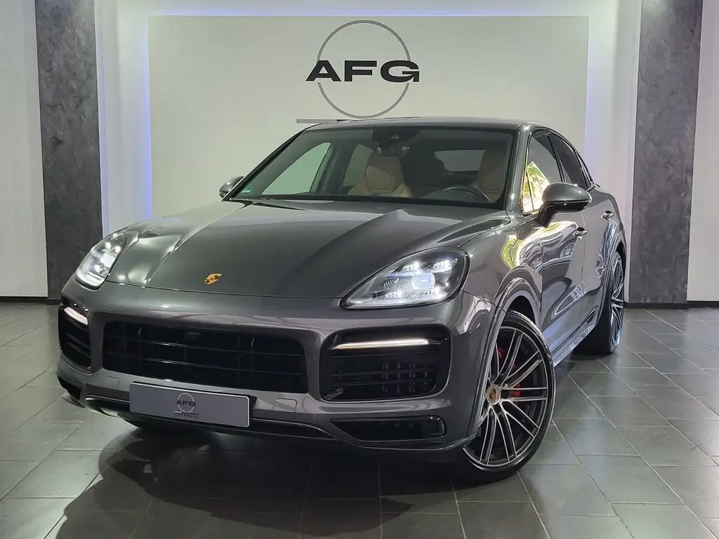 Photo 1 : Porsche Cayenne 2020 Petrol