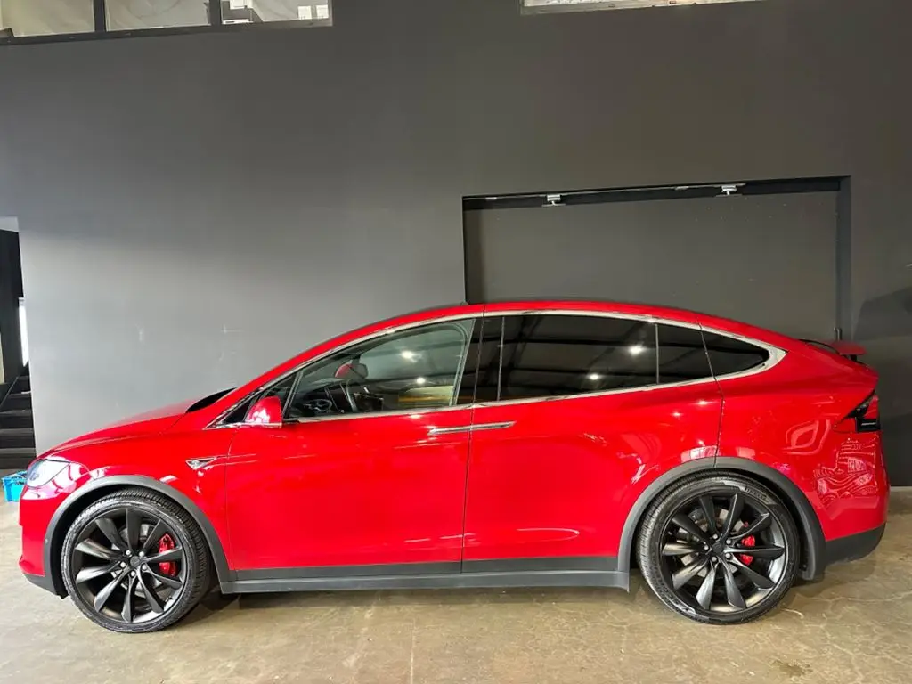 Photo 1 : Tesla Model X 2016 Not specified