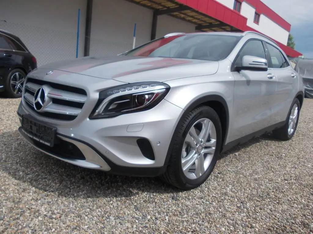 Photo 1 : Mercedes-benz Classe Gla 2015 Petrol