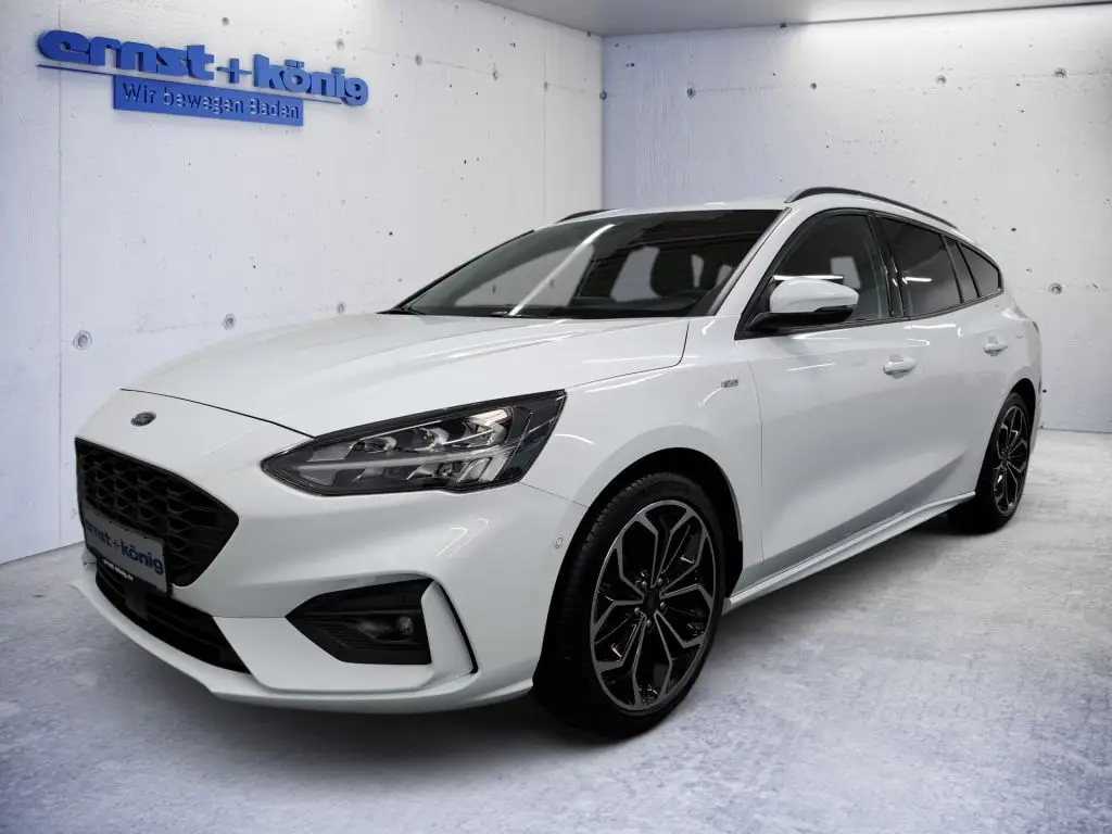 Photo 1 : Ford Focus 2021 Petrol