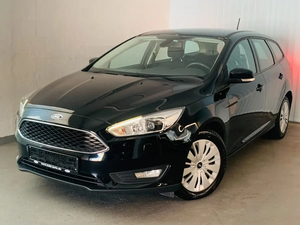 Photo 1 : Ford Focus 2017 Diesel