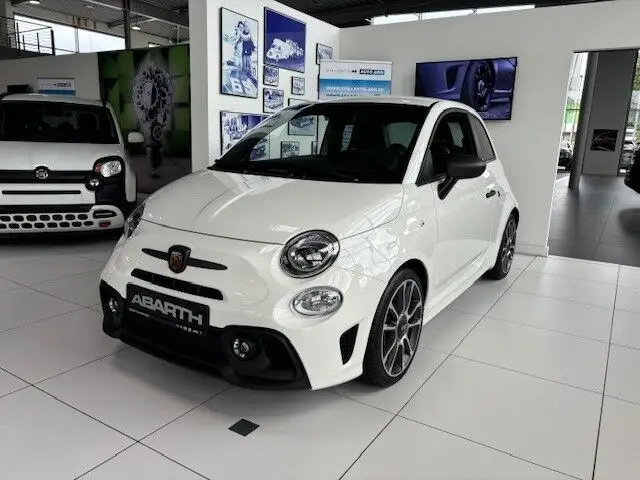 Photo 1 : Abarth 595 2024 Petrol