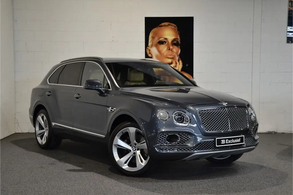 Photo 1 : Bentley Bentayga 2016 Essence