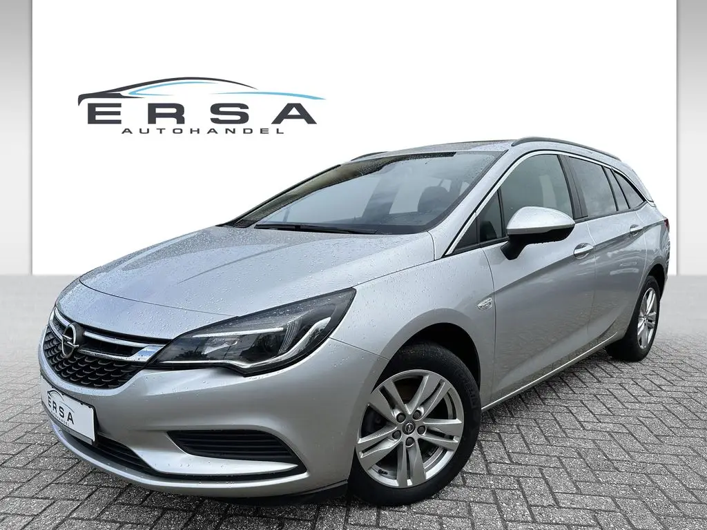 Photo 1 : Opel Astra 2018 Diesel