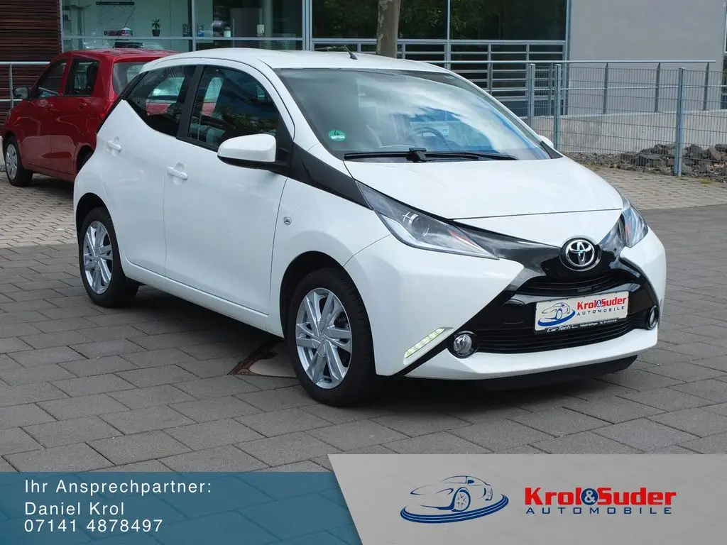 Photo 1 : Toyota Aygo X 2017 Petrol