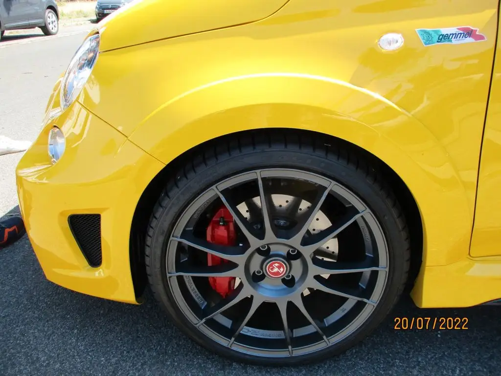 Photo 1 : Abarth 695 2016 Petrol