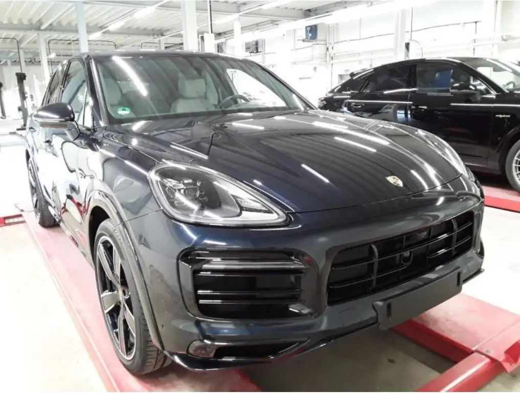 Photo 1 : Porsche Cayenne 2023 Hybrid