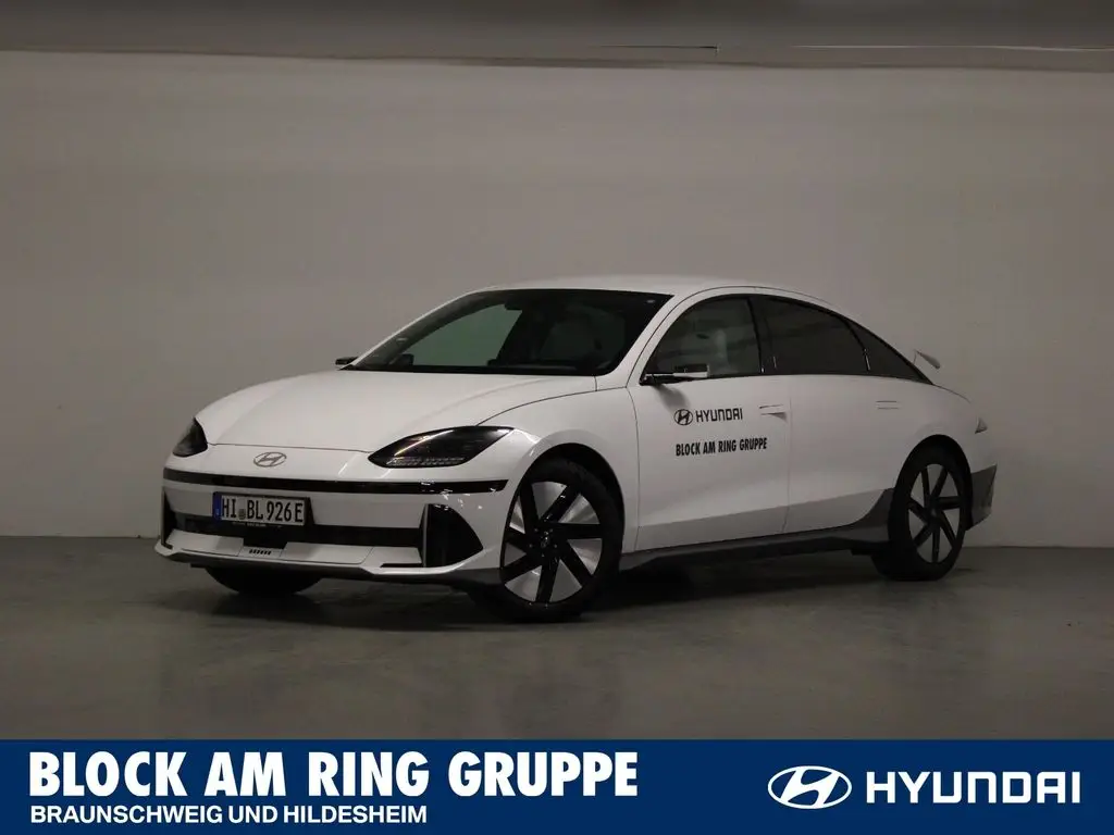 Photo 1 : Hyundai Ioniq 2023 Non renseigné