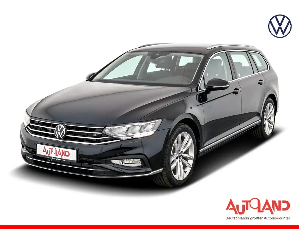 Photo 1 : Volkswagen Passat 2023 Petrol