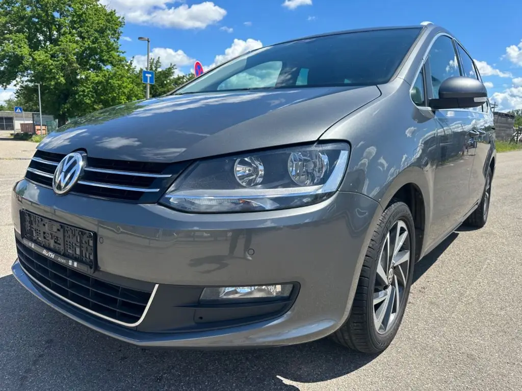 Photo 1 : Volkswagen Sharan 2017 Petrol