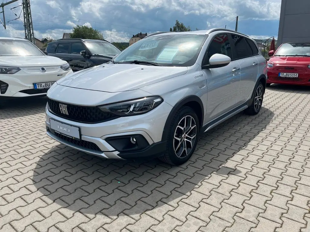 Photo 1 : Fiat Tipo 2022 Essence