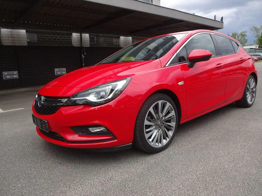 Photo 1 : Opel Astra 2015 Petrol