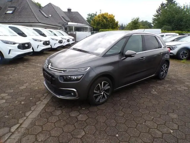 Photo 1 : Citroen C4 2018 Essence