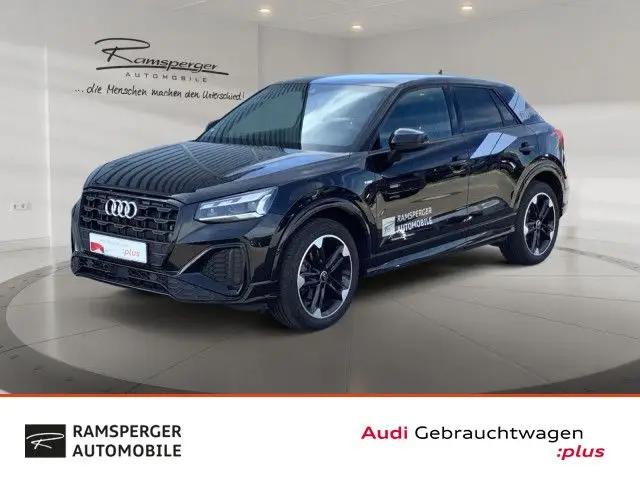 Photo 1 : Audi Q2 2023 Petrol