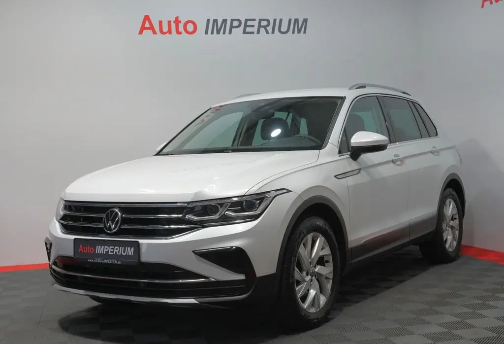 Photo 1 : Volkswagen Tiguan 2021 Essence