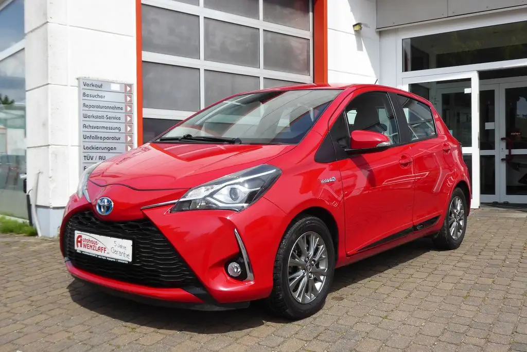 Photo 1 : Toyota Yaris 2017 Hybrid