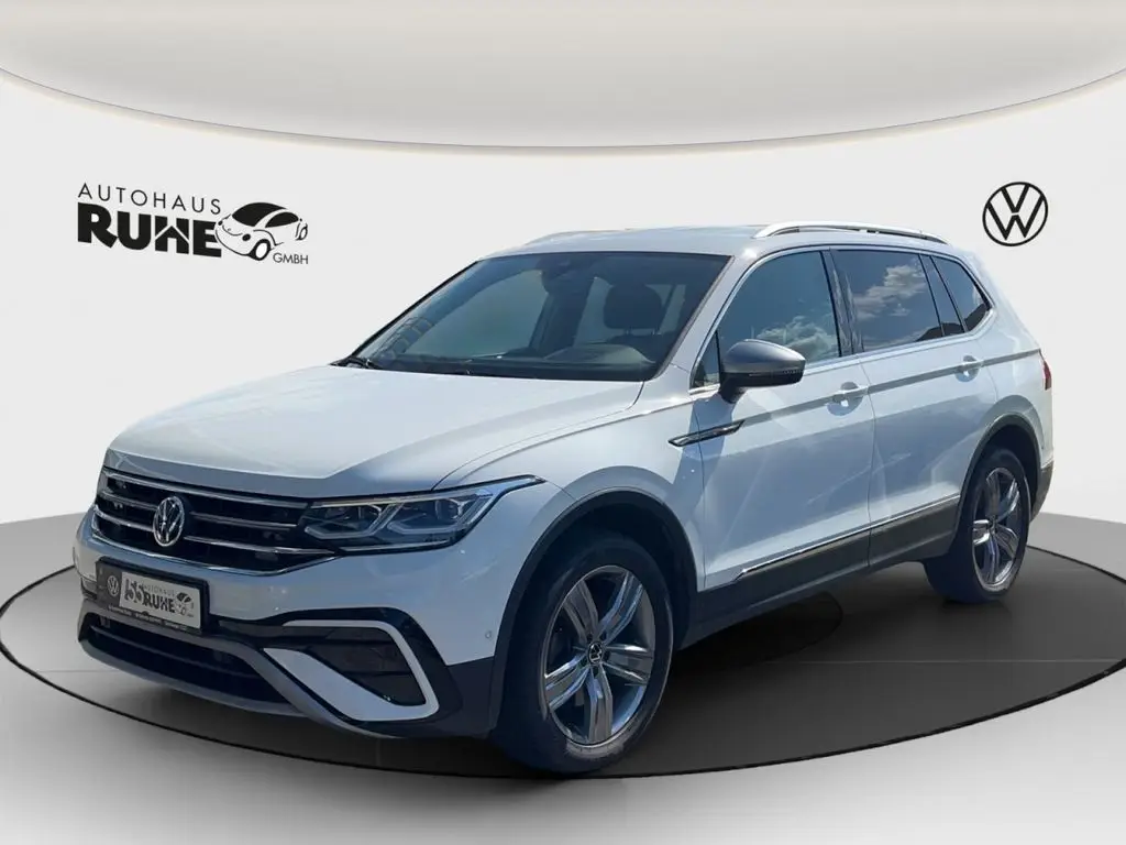 Photo 1 : Volkswagen Tiguan 2022 Essence