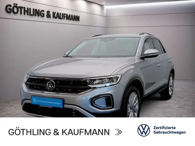 Photo 1 : Volkswagen T-roc 2023 Essence