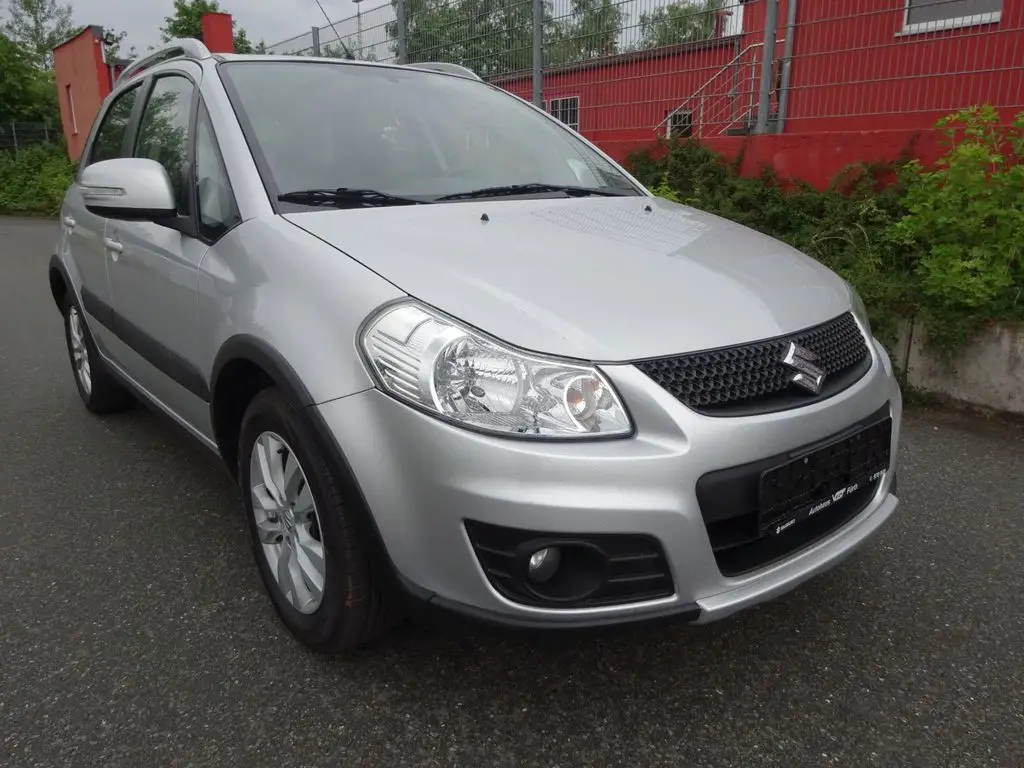 Photo 1 : Suzuki Sx4 2015 Essence