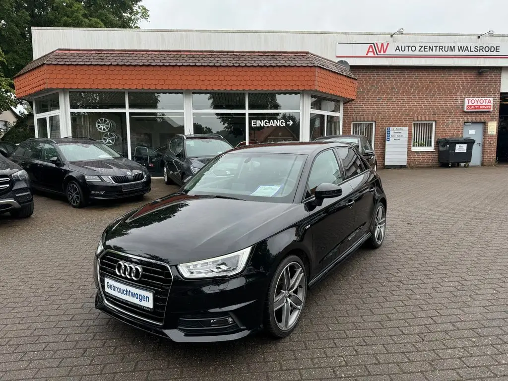 Photo 1 : Audi A1 2017 Petrol