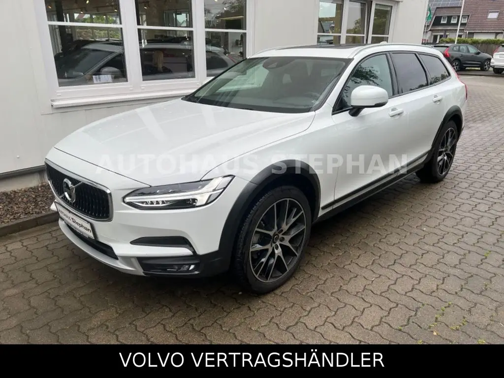 Photo 1 : Volvo V90 2020 Diesel