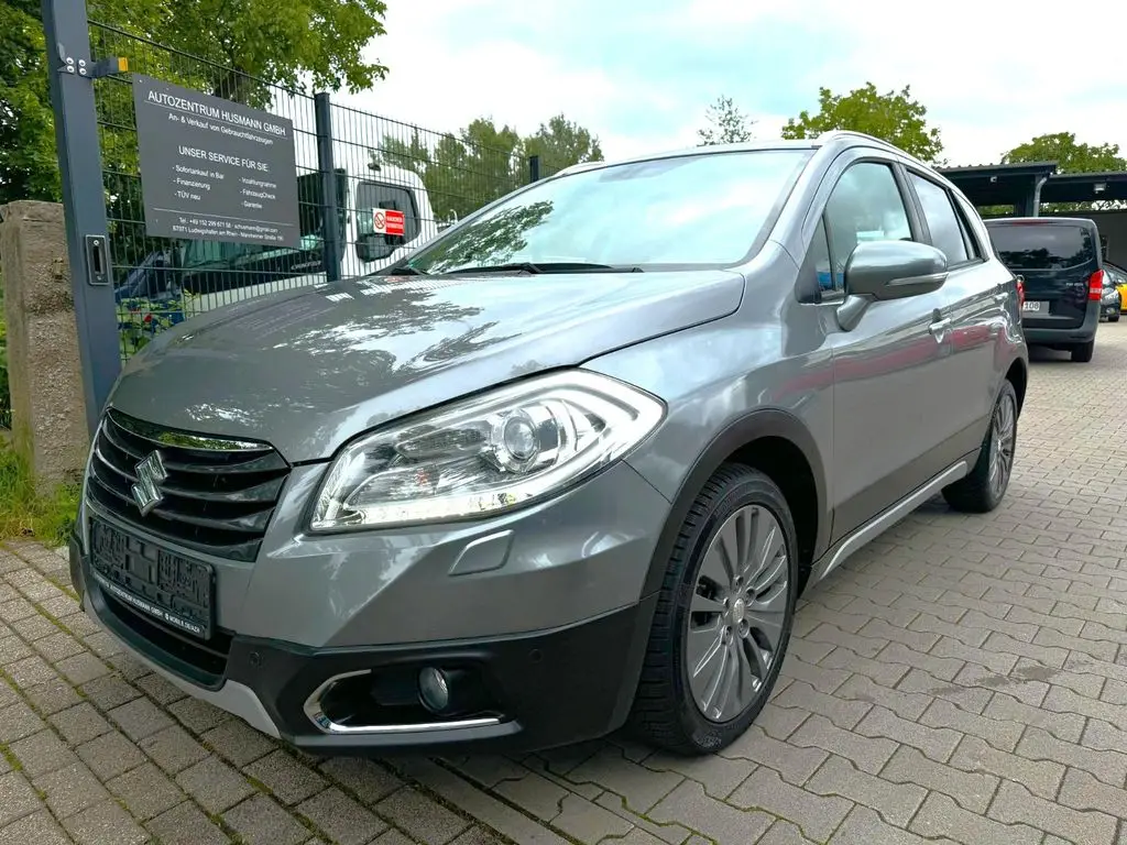 Photo 1 : Suzuki Sx4 2014 Essence