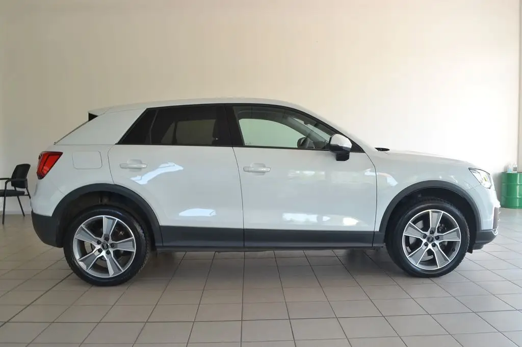 Photo 1 : Audi Q2 2017 Essence