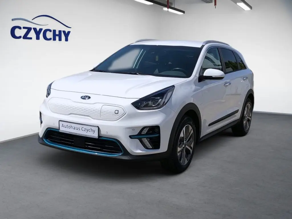 Photo 1 : Kia Niro 2021 Non renseigné