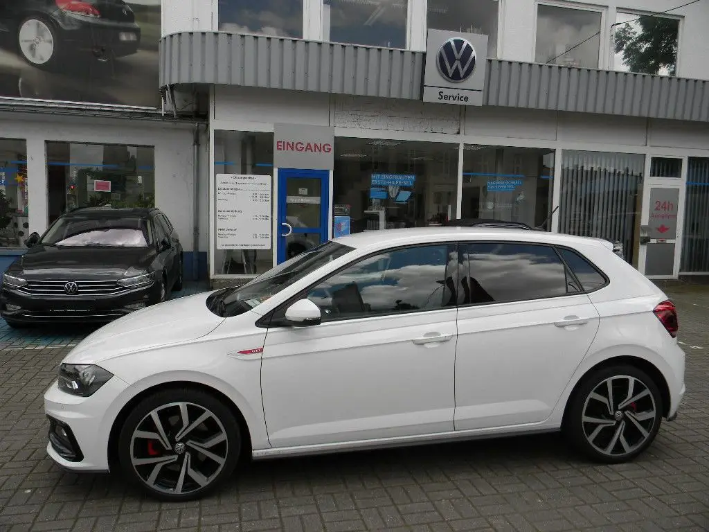 Photo 1 : Volkswagen Polo 2020 Essence