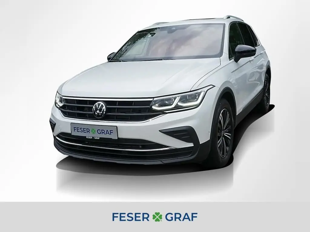 Photo 1 : Volkswagen Tiguan 2023 Essence